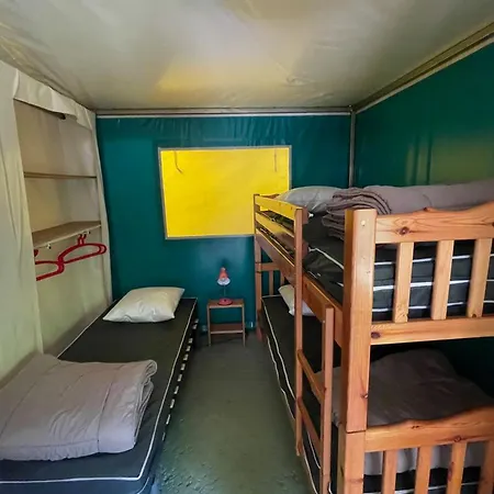 3 Pieces Avec Terrasse - Api-1-52-888 *