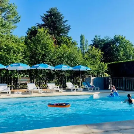 Campsite 3 Pieces Avec Terrasse - Api-1-52-888 *