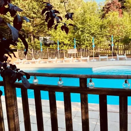 Kamp alanı 3 Pieces Avec Terrasse - Api-1-52-888