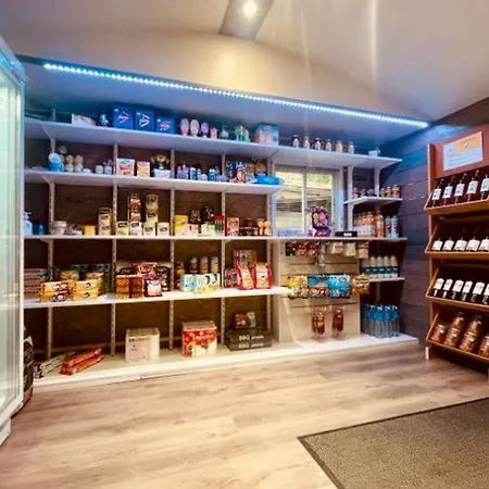 3 Pieces Avec Terrasse - Api-1-52-888 * Camon (Languedoc-Roussillon)