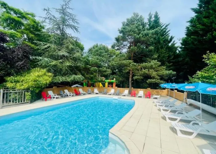 אתר קמפינג 3 Pieces Avec Terrasse - Api-1-52-888 *