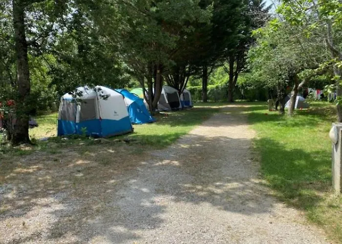 3 Pieces Avec Terrasse - Api-1-52-888 Kamp alanı *